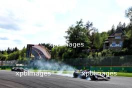 Nico Hulkenberg (GER) Haas VF-24 locks up under braking. 28.07.2024. Formula 1 World Championship, Rd 14, Belgian Grand Prix, Spa Francorchamps, Belgium, Race Day.