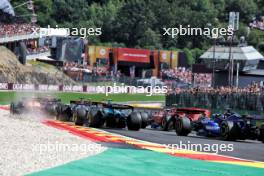 Alexander Albon (THA) Williams Racing FW46 at the start of the race. 28.07.2024. Formula 1 World Championship, Rd 14, Belgian Grand Prix, Spa Francorchamps, Belgium, Race Day.