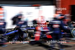 Alexander Albon (THA) Williams Racing FW46 makes a pit stop. 28.07.2024. Formula 1 World Championship, Rd 14, Belgian Grand Prix, Spa Francorchamps, Belgium, Race Day.