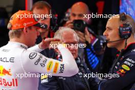 (L to R): Max Verstappen (NLD) Red Bull Racing with Dr Helmut Marko (AUT) Red Bull Motorsport Consultant and Gianpiero Lambiase (ITA) Red Bull Racing Engineer. 27.07.2024. Formula 1 World Championship, Rd 14, Belgian Grand Prix, Spa Francorchamps, Belgium, Qualifying Day.