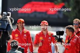 (L to R): Carlos Sainz Jr (ESP) Ferrari with team mate Charles Leclerc (MON) Ferrari. 01.03.2024. Formula 1 World Championship, Rd 1, Bahrain Grand Prix, Sakhir, Bahrain, Qualifying Day.