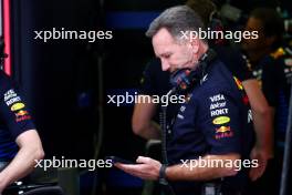 Christian Horner (GBR) Red Bull Racing Team Principal. 01.03.2024. Formula 1 World Championship, Rd 1, Bahrain Grand Prix, Sakhir, Bahrain, Qualifying Day.
