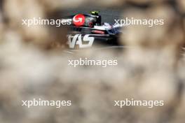 Nico Hulkenberg (GER) Haas VF-24. 01.03.2024. Formula 1 World Championship, Rd 1, Bahrain Grand Prix, Sakhir, Bahrain, Qualifying Day.