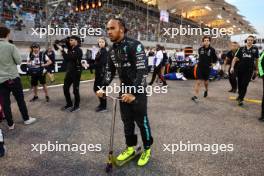 Lewis Hamilton (GBR) Mercedes AMG F1 on the grid. 02.03.2024. Formula 1 World Championship, Rd 1, Bahrain Grand Prix, Sakhir, Bahrain, Race Day.