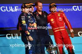 Sergio Perez (MEX), Red Bull Racing Max Verstappen (NLD), Red Bull Racing Carlos Sainz Jr (ESP), Scuderia Ferrari  02.03.2024. Formula 1 World Championship, Rd 1, Bahrain Grand Prix, Sakhir, Bahrain, Race Day.