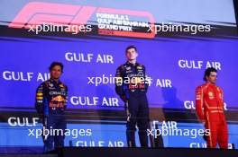 Sergio Perez (MEX), Red Bull Racing Carlos Sainz Jr (ESP), Scuderia Ferrari Max Verstappen (NLD), Red Bull Racing  02.03.2024. Formula 1 World Championship, Rd 1, Bahrain Grand Prix, Sakhir, Bahrain, Race Day.