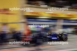 Logan Sargeant (USA) Williams Racing on the grid. 02.03.2024. Formula 1 World Championship, Rd 1, Bahrain Grand Prix, Sakhir, Bahrain, Race Day.