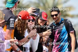 Esteban Ocon (FRA) Alpine F1 Team with fans. 02.03.2024. Formula 1 World Championship, Rd 1, Bahrain Grand Prix, Sakhir, Bahrain, Race Day.