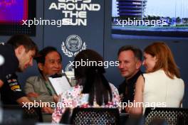 (L to R): Chalerm Yoovidhya (THA) Red Bull Racing Co-Owner with his wife; Christian Horner (GBR) Red Bull Racing Team Principal, and his wife Geri Horner (GBR) Singer. 02.03.2024. Formula 1 World Championship, Rd 1, Bahrain Grand Prix, Sakhir, Bahrain, Race Day.