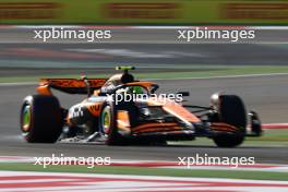 Lando Norris (GBR) McLaren MCL38. 29.02.2024. Formula 1 World Championship, Rd 1, Bahrain Grand Prix, Sakhir, Bahrain, Practice Day