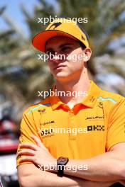 Oscar Piastri (AUS) McLaren. 29.02.2024. Formula 1 World Championship, Rd 1, Bahrain Grand Prix, Sakhir, Bahrain, Practice Day
