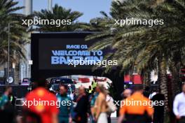 Paddock atmosphere. 29.02.2024. Formula 1 World Championship, Rd 1, Bahrain Grand Prix, Sakhir, Bahrain, Practice Day