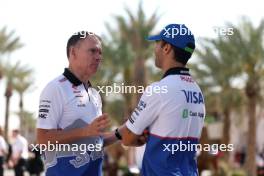 (L to R): Alan Permane (GBR) RB Sporting Director with Daniel Ricciardo (AUS) RB. 28.02.2024. Formula 1 World Championship, Rd 1, Bahrain Grand Prix, Sakhir, Bahrain, Preparation Day.