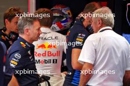 (L to R): Christian Horner (GBR) Red Bull Racing Team Principal with Dr Helmut Marko (AUT) Red Bull Motorsport Consultant. 01.11.2024. Formula 1 World Championship, Rd 21, Brazilian Grand Prix, Sao Paulo, Brazil, Sprint Qualifying Day.