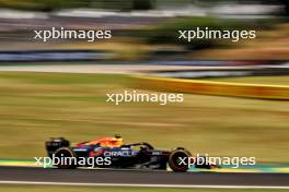 Sergio Perez (MEX) Red Bull Racing RB20. 01.11.2024. Formula 1 World Championship, Rd 21, Brazilian Grand Prix, Sao Paulo, Brazil, Sprint Qualifying Day.