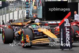 Pole sitter Oscar Piastri (AUS) McLaren MCL38 in Sprint qualifying parc ferme. 01.11.2024. Formula 1 World Championship, Rd 21, Brazilian Grand Prix, Sao Paulo, Brazil, Sprint Qualifying Day.