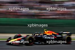 Sergio Perez (MEX) Red Bull Racing RB20. 01.11.2024. Formula 1 World Championship, Rd 21, Brazilian Grand Prix, Sao Paulo, Brazil, Sprint Qualifying Day.