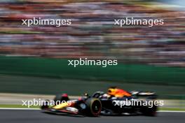 Max Verstappen (NLD) Red Bull Racing RB20. 01.11.2024. Formula 1 World Championship, Rd 21, Brazilian Grand Prix, Sao Paulo, Brazil, Sprint Qualifying Day.