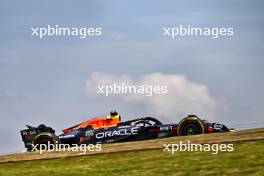 Sergio Perez (MEX) Red Bull Racing RB20. 01.11.2024. Formula 1 World Championship, Rd 21, Brazilian Grand Prix, Sao Paulo, Brazil, Sprint Qualifying Day.