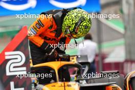 Second placed Lando Norris (GBR) McLaren MCL38 in Sprint qualifying parc ferme. 01.11.2024. Formula 1 World Championship, Rd 21, Brazilian Grand Prix, Sao Paulo, Brazil, Sprint Qualifying Day.