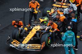 Lando Norris (GBR) McLaren on the grid. 03.11.2024. Formula 1 World Championship, Rd 21, Brazilian Grand Prix, Sao Paulo, Brazil, Race Day.