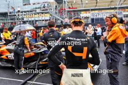 Lando Norris (GBR) McLaren MCL38 on the grid. 03.11.2024. Formula 1 World Championship, Rd 21, Brazilian Grand Prix, Sao Paulo, Brazil, Race Day.