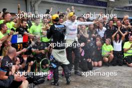 Esteban Ocon (FRA) Alpine F1 Team and Pierre Gasly (FRA) Alpine F1 Team celebrate a 2-3 finish with the team. 03.11.2024. Formula 1 World Championship, Rd 21, Brazilian Grand Prix, Sao Paulo, Brazil, Race Day.