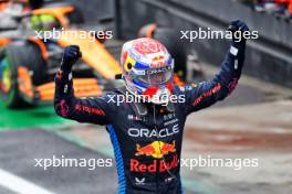 Race winner Max Verstappen (NLD) Red Bull Racing celebrates in parc ferme. 03.11.2024. Formula 1 World Championship, Rd 21, Brazilian Grand Prix, Sao Paulo, Brazil, Race Day.