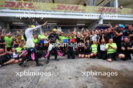 Esteban Ocon (FRA) Alpine F1 Team and Pierre Gasly (FRA) Alpine F1 Team celebrate their 2-3 finish with the team. 03.11.2024. Formula 1 World Championship, Rd 21, Brazilian Grand Prix, Sao Paulo, Brazil, Race Day.