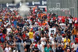 Circuit atmosphere - fans at the podium. 03.11.2024. Formula 1 World Championship, Rd 21, Brazilian Grand Prix, Sao Paulo, Brazil, Race Day.