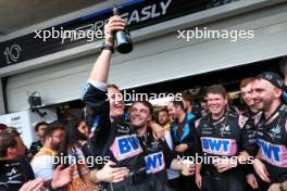 Alpine F1 Team celebrate a 2-3 finish. 03.11.2024. Formula 1 World Championship, Rd 21, Brazilian Grand Prix, Sao Paulo, Brazil, Race Day.