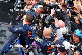 Race winner Max Verstappen (NLD) Red Bull Racing celebrates with the team in parc ferme. 03.11.2024. Formula 1 World Championship, Rd 21, Brazilian Grand Prix, Sao Paulo, Brazil, Race Day.