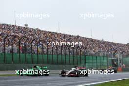 Liam Lawson (NZL) RB VCARB 01 and Oliver Bearman (GBR) Haas VF-24 Reserve Driver battle for position. 03.11.2024. Formula 1 World Championship, Rd 21, Brazilian Grand Prix, Sao Paulo, Brazil, Race Day.