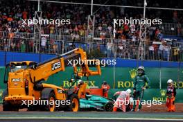 Lance Stroll (CDN) Aston Martin F1 Team AMR24 crashed on the formation lap. 03.11.2024. Formula 1 World Championship, Rd 21, Brazilian Grand Prix, Sao Paulo, Brazil, Race Day.