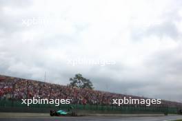 Lance Stroll (CDN) Aston Martin F1 Team AMR24 crashed on the formation lap. 03.11.2024. Formula 1 World Championship, Rd 21, Brazilian Grand Prix, Sao Paulo, Brazil, Race Day.