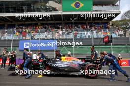 Max Verstappen (NLD) Red Bull Racing RB20 on the grid. 02.11.2024. Formula 1 World Championship, Rd 21, Brazilian Grand Prix, Sao Paulo, Brazil, Sprint and Qualifying Day.