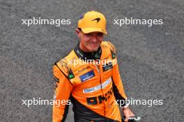 Sprint winner Lando Norris (GBR) McLaren in parc ferme. 02.11.2024. Formula 1 World Championship, Rd 21, Brazilian Grand Prix, Sao Paulo, Brazil, Sprint and Qualifying Day.