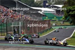 Franco Colapinto (ARG) Williams Racing FW46 and Sergio Perez (MEX) Red Bull Racing RB20. 02.11.2024. Formula 1 World Championship, Rd 21, Brazilian Grand Prix, Sao Paulo, Brazil, Sprint and Qualifying Day.