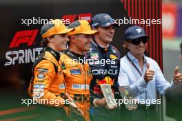 Sprint top three in parc ferme (L to R): Oscar Piastri (AUS) McLaren, second; Lando Norris (GBR) McLaren, winner; Max Verstappen (NLD) Red Bull Racing, third; Emerson Fittipaldi (BRA). 02.11.2024. Formula 1 World Championship, Rd 21, Brazilian Grand Prix, Sao Paulo, Brazil, Sprint and Qualifying Day.