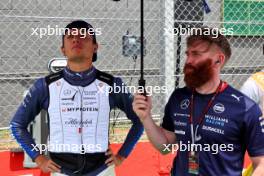 Alexander Albon (THA) Williams Racing on the grid. 02.11.2024. Formula 1 World Championship, Rd 21, Brazilian Grand Prix, Sao Paulo, Brazil, Sprint and Qualifying Day.