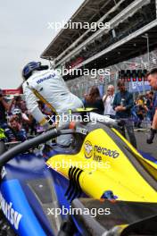 Franco Colapinto (ARG) Williams Racing FW46 on the grid. 02.11.2024. Formula 1 World Championship, Rd 21, Brazilian Grand Prix, Sao Paulo, Brazil, Sprint and Qualifying Day.