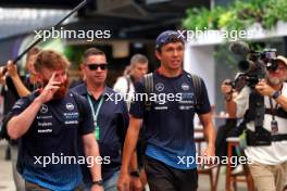 (L to R): Patrick Harding (GBR) Williams Racing Personal Trainer with Alexander Albon (THA) Williams Racing. 02.11.2024. Formula 1 World Championship, Rd 21, Brazilian Grand Prix, Sao Paulo, Brazil, Sprint and Qualifying Day.