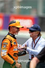 (L to R): Sprint winner Lando Norris (GBR) McLaren with Emerson Fittipaldi (BRA) in parc ferme. 02.11.2024. Formula 1 World Championship, Rd 21, Brazilian Grand Prix, Sao Paulo, Brazil, Sprint and Qualifying Day.