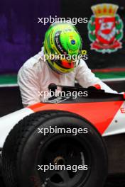 Lewis Hamilton (GBR) Mercedes AMG F1 in the McLaren MP4/5B - demonstration run. 03.11.2024. Formula 1 World Championship, Rd 21, Brazilian Grand Prix, Sao Paulo, Brazil, Race Day.