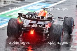 Max Verstappen (NLD) Red Bull Racing RB20 leaves the pits. 03.11.2024. Formula 1 World Championship, Rd 21, Brazilian Grand Prix, Sao Paulo, Brazil, Race Day.