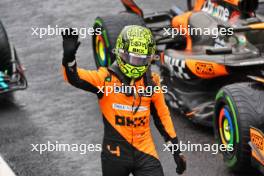 Lando Norris (GBR) McLaren celebrates his pole position in qualifying parc ferme. 03.11.2024. Formula 1 World Championship, Rd 21, Brazilian Grand Prix, Sao Paulo, Brazil, Race Day.