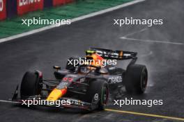 Sergio Perez (MEX) Red Bull Racing RB20.. 03.11.2024. Formula 1 World Championship, Rd 21, Brazilian Grand Prix, Sao Paulo, Brazil, Race Day.