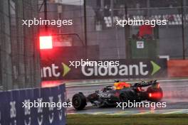 Max Verstappen (NLD) Red Bull Racing RB20 as the qualifying session is stopped. 03.11.2024. Formula 1 World Championship, Rd 21, Brazilian Grand Prix, Sao Paulo, Brazil, Race Day.