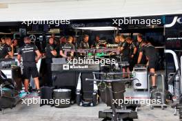 Mercedes AMG F1 mechanics prepare the Mercedes AMG F1 W15s in the pit garages. 31.10.2024. Formula 1 World Championship, Rd 21, Brazilian Grand Prix, Sao Paulo, Brazil, Preparation Day.