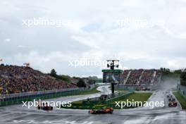 Lando Norris (GBR) McLaren MCL38 at the start of the race. 09.06.2024. Formula 1 World Championship, Rd 9, Canadian Grand Prix, Montreal, Canada, Race Day.